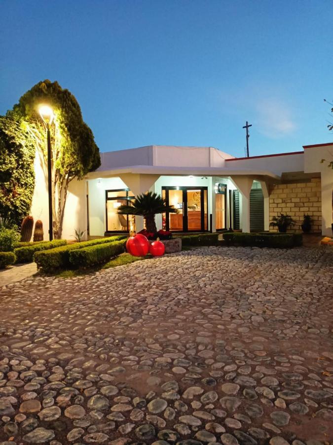 Hotel Mina Real Cedral Bagian luar foto