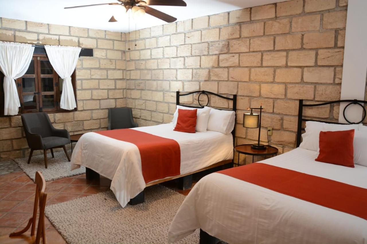 Hotel Mina Real Cedral Bagian luar foto