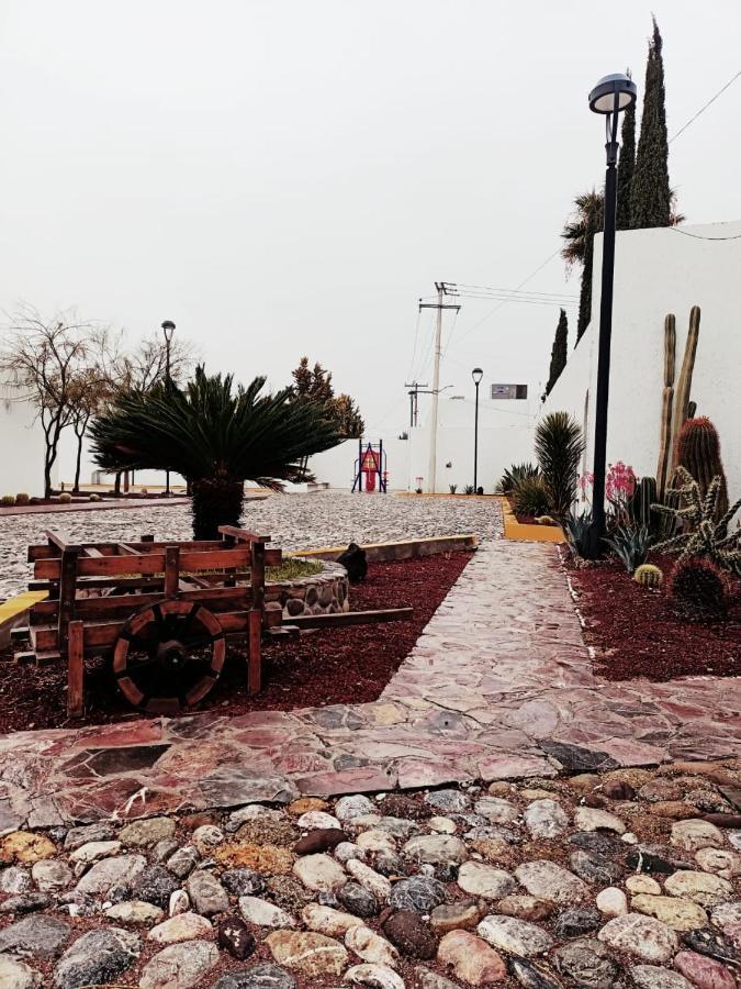 Hotel Mina Real Cedral Bagian luar foto