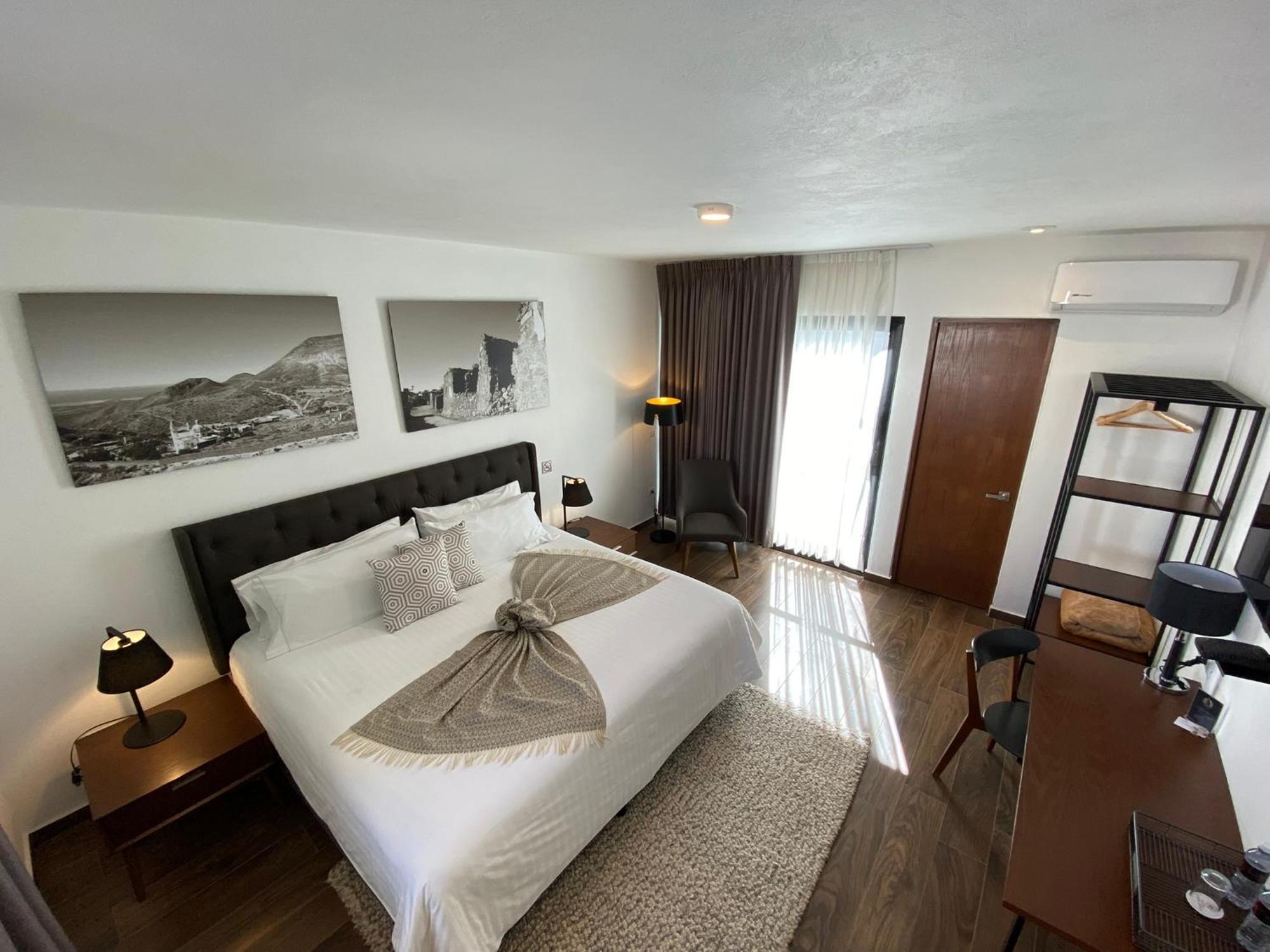 Hotel Mina Real Cedral Bagian luar foto
